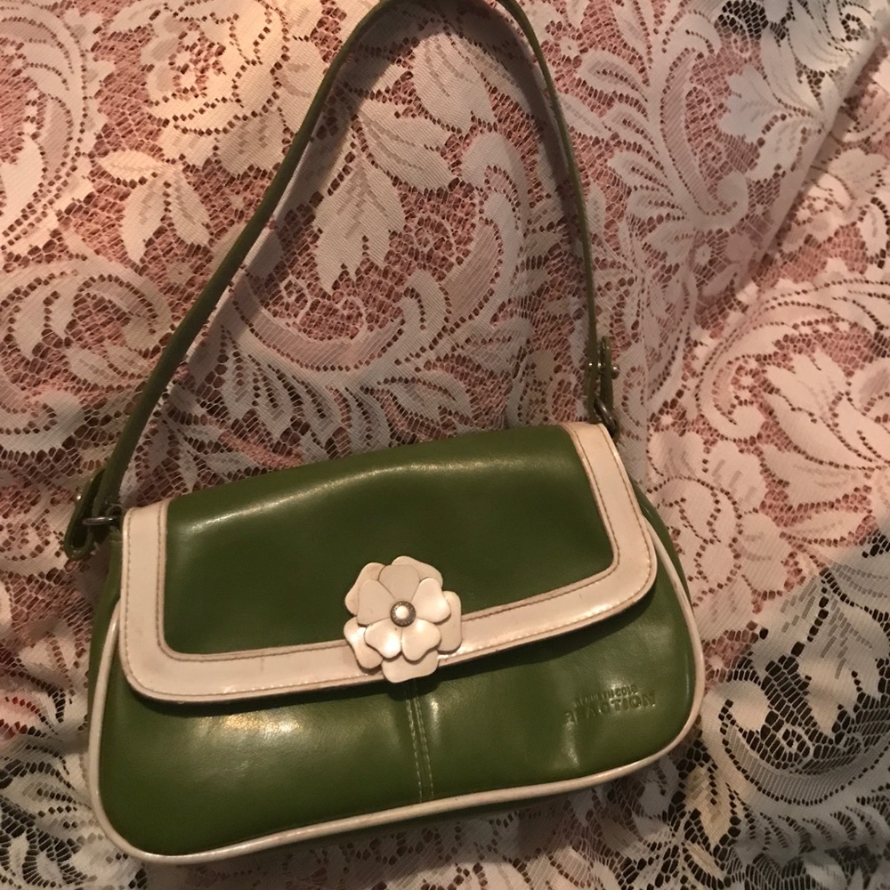 Kenneth Cole - vintage purse in - 100% defect free
